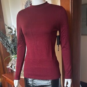 NWT Liverpool size XS Women's Burgundy Long Sleeve Top